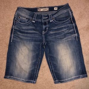 BKE jean shorts/bermudas 28